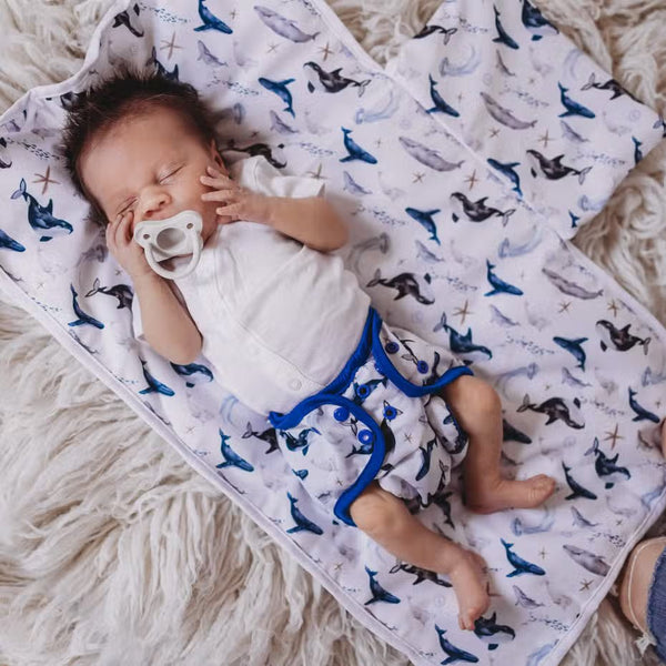 Lighthouse - Inserto a scatto per pannolini in tessuto balene