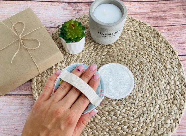 Bloom pads - 5 dischetti struccanti fiori luminosi in bamboo con sacchettino